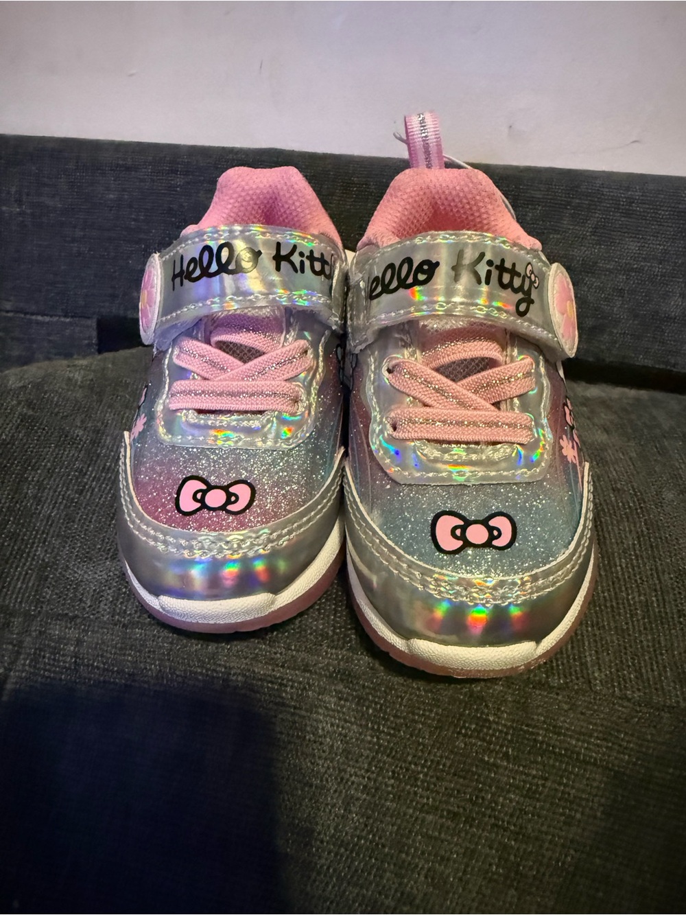 Hello Kitty Pink and Silver Holographic Light-Up Kids Sneakers 6 TODDLER SIzE
